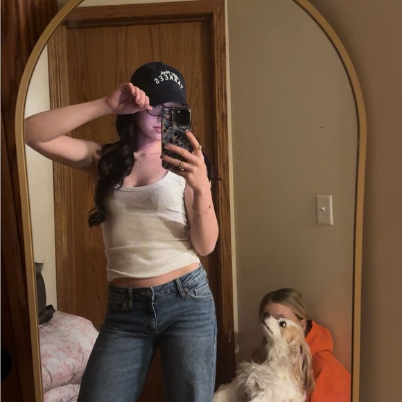 Meet your Posher, Laila - Picture 2 of 4